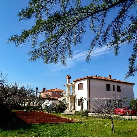Apartman Valerija *